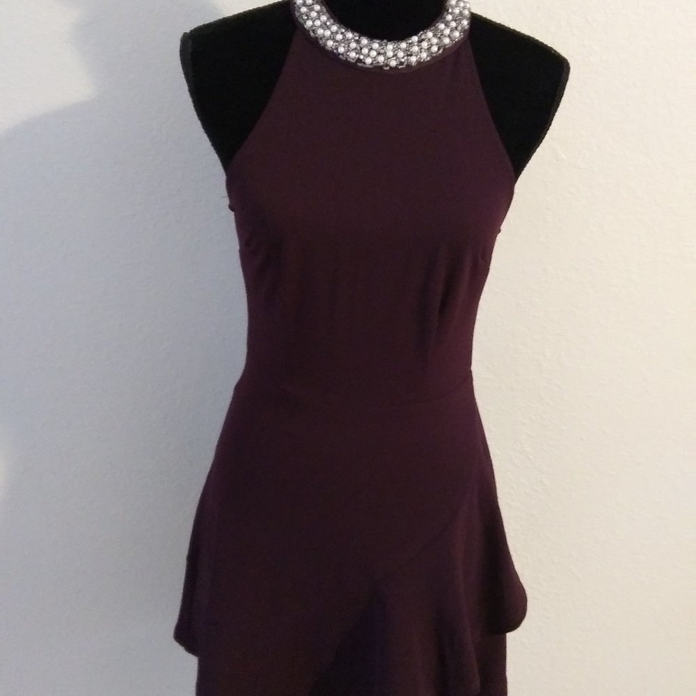 SPEECHLESS  NWT Burgundy Dress. Size Small